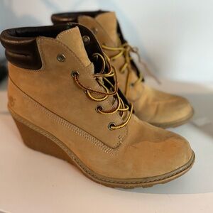 Timberland Boots for Women Wedged Heel, US 8.5